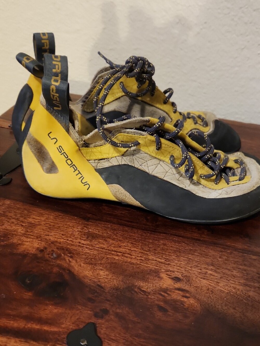 La Sportiva Italian Men's Brown and Black Leather Rock Climbing Shoes  Sz 42 1/2 - Picture 4 of 12